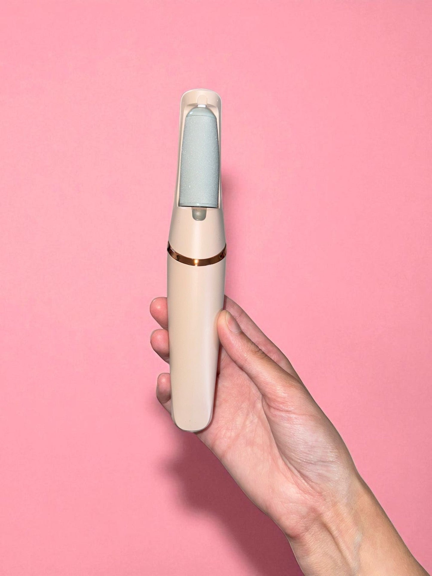 Pedi Pro 2 – Seidig weiche Füße in Sekunden